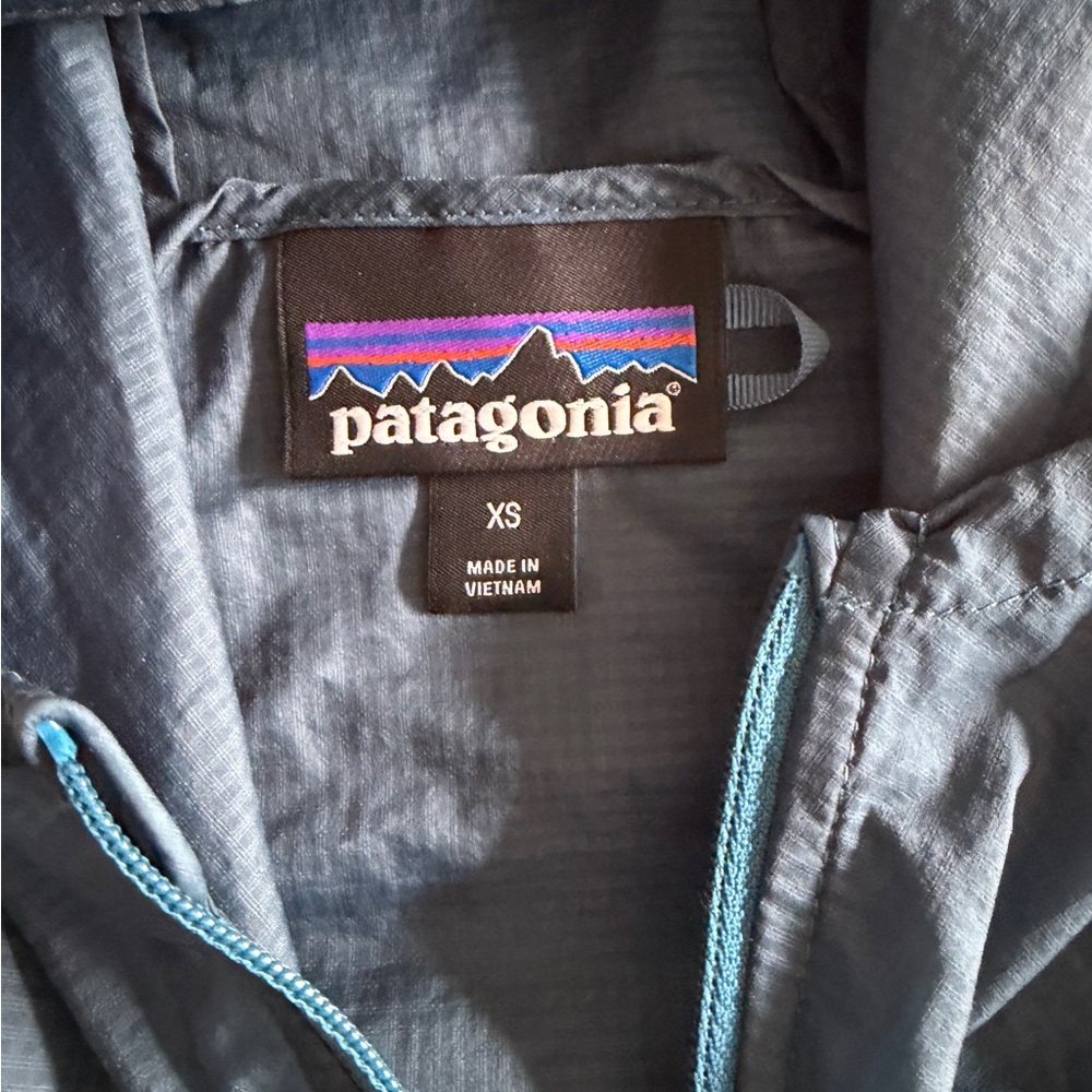 Patagonia Men's Teal Windbreaker Jacket XS - Never Worn - Picture 6 of 8